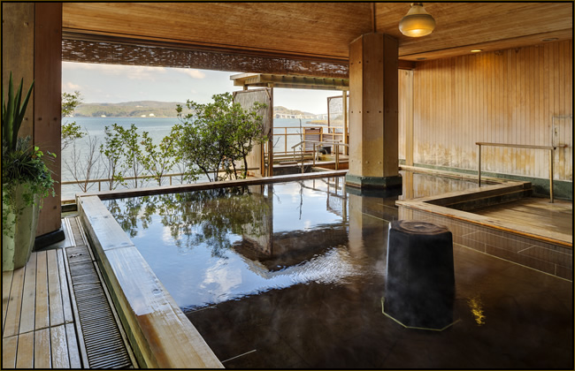 女湯“くらり湯”